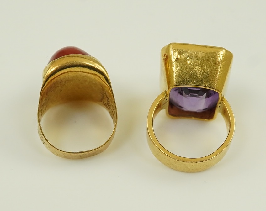 Two antique continental gold rings